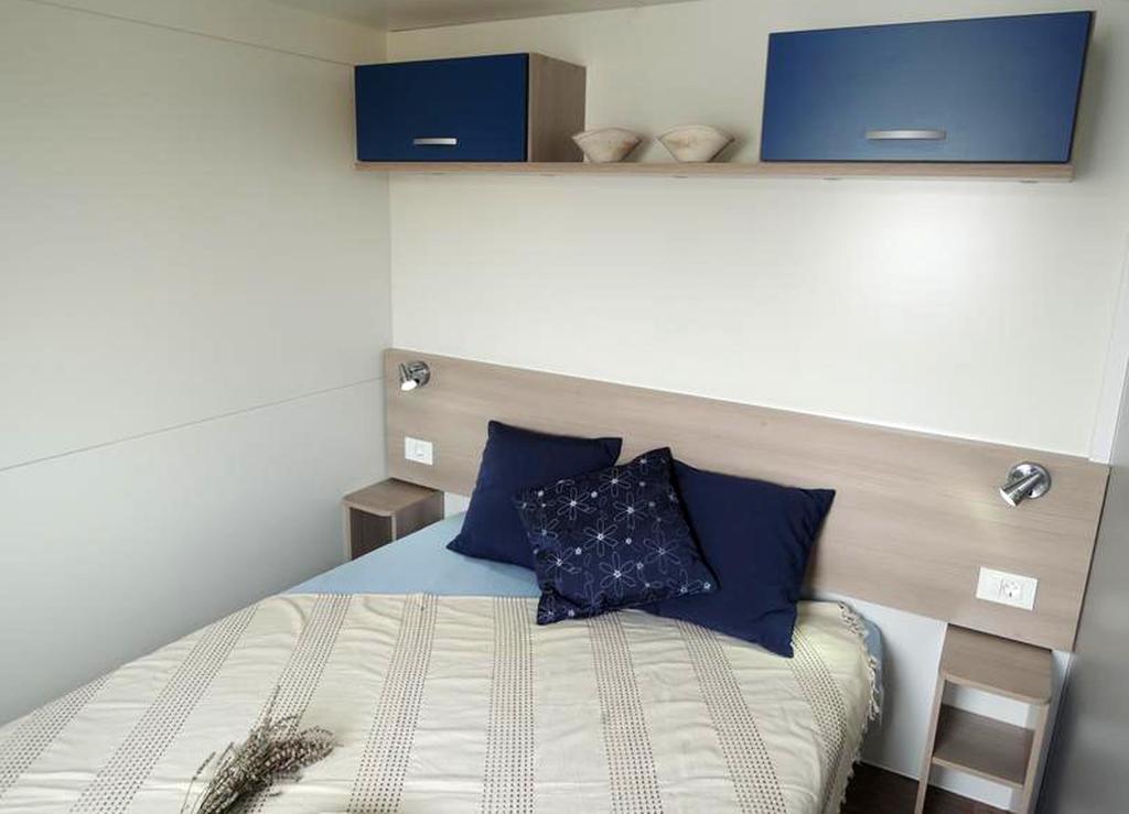 Camping Oase Praha Hotel Zlatniky  Bilik gambar