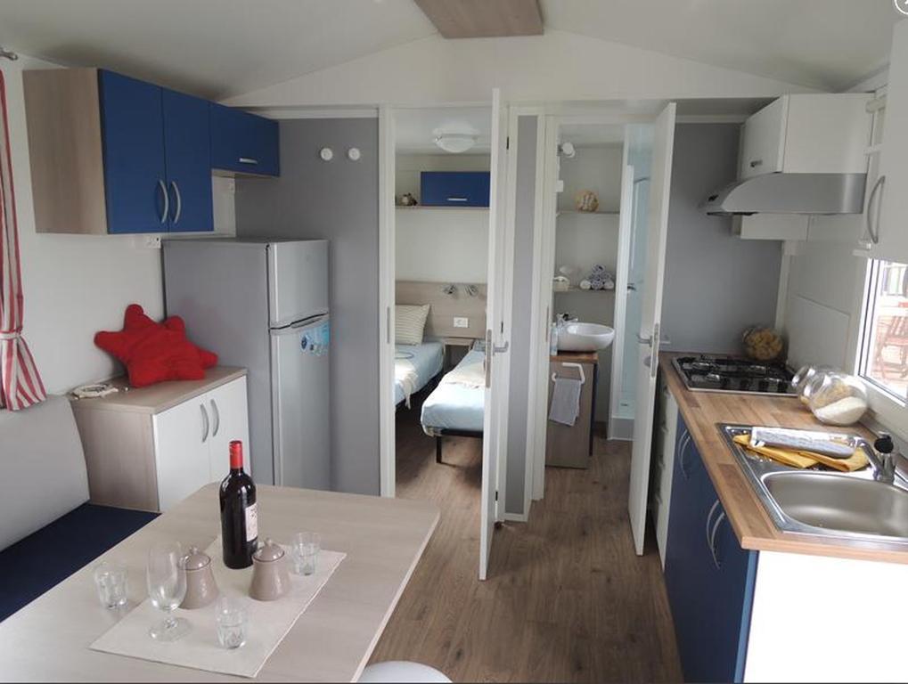 Camping Oase Praha Hotel Zlatniky  Bilik gambar