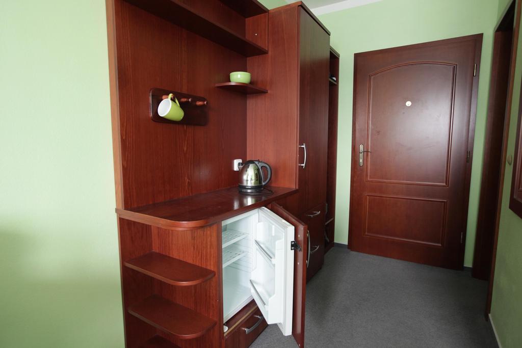 Camping Oase Praha Hotel Zlatniky  Bilik gambar