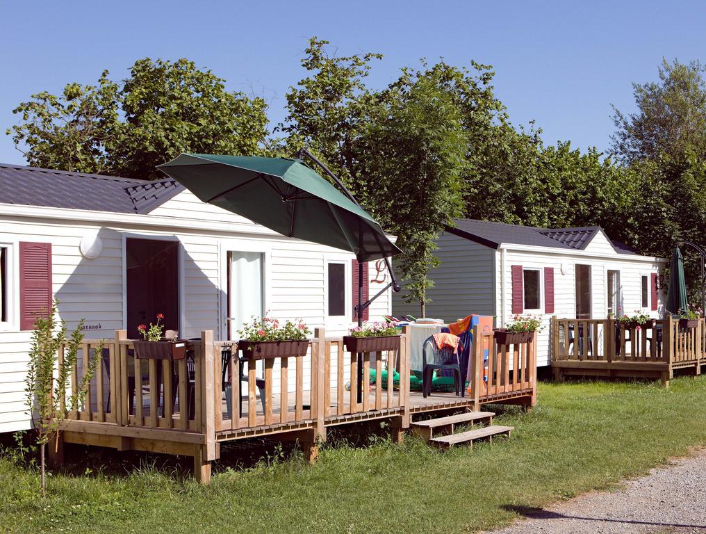 Camping Oase Praha Hotel Zlatniky  Bilik gambar